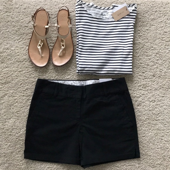 LOFT Pants - LOFT The Riviera Short 4” inseam